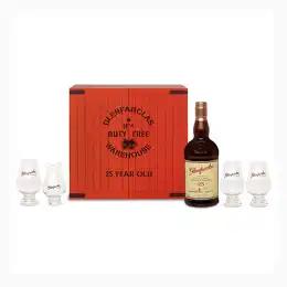 Glenfarclas 25 Year Old Glasses and Jug Gift Set Whisky 70cl