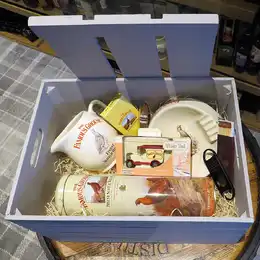 Grouse Nostalgia 1980s Gift Hamper - Famous Finest Scotch Whisky in Presentation Tin , Miniature , LLedo 1:76 Model, Branded Jug, Ashtray, Playing Cards, Havana Cigar with accessories