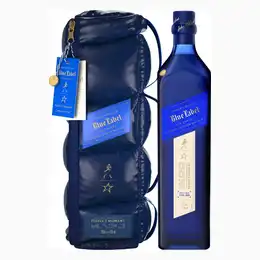 Johnnie Walker Blue Ice Chalet Perfect Moment Blended Scotch Whisky, 70 cl