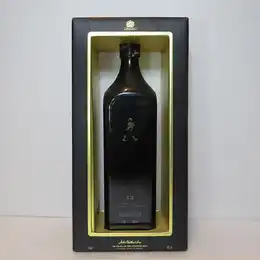 Johnnie Walker Black Label 12 Year Old Anniversary Edition / 100 Years of the Striding Man 