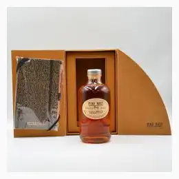 Nikka Pure Malt Black Japanese Whisky Gift Set