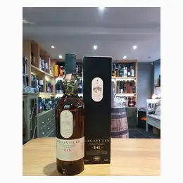 Lagavulin 16 Year Old 70cl 43%